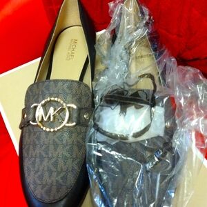 New Michael kors loafers